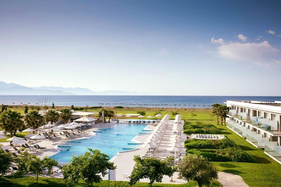 Neilson Messini Activity Beach Club Hotel Kalamata Bagian luar foto