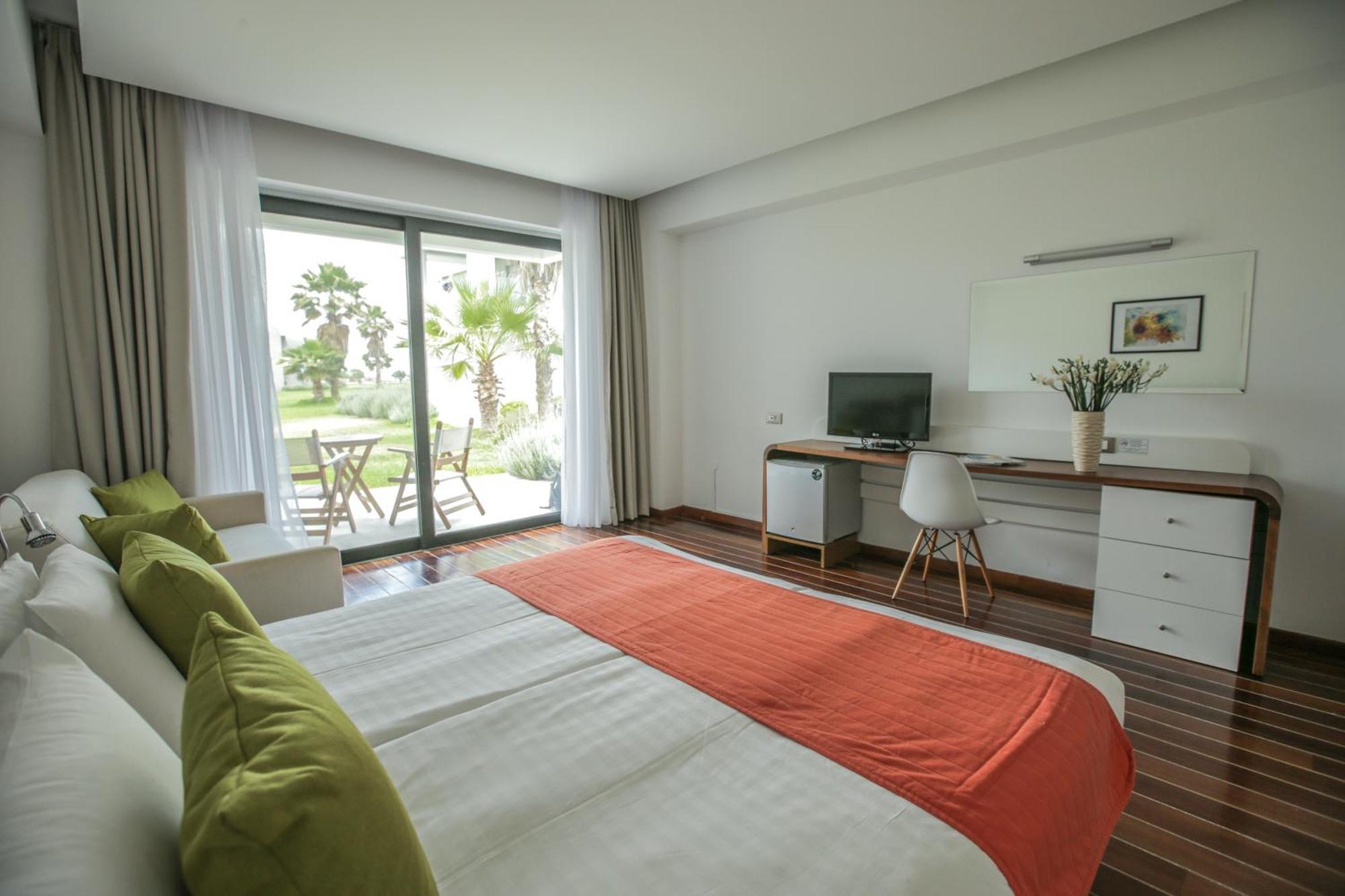 Neilson Messini Activity Beach Club Hotel Kalamata Bagian luar foto
