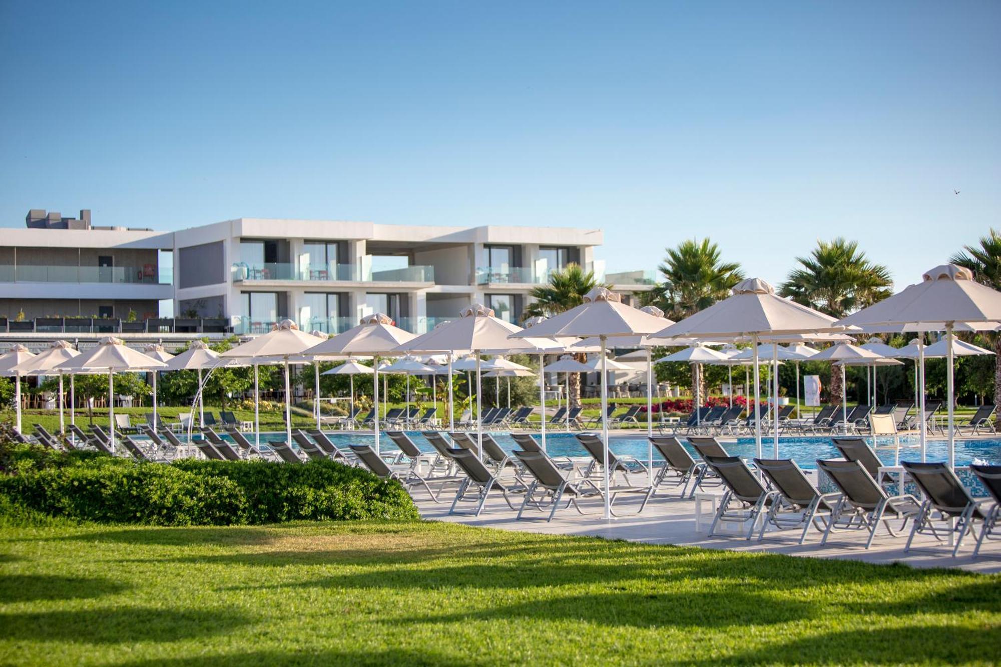 Neilson Messini Activity Beach Club Hotel Kalamata Bagian luar foto